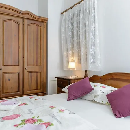 Vesna Trogir