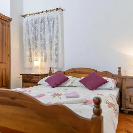 アパート Vesna トロギール