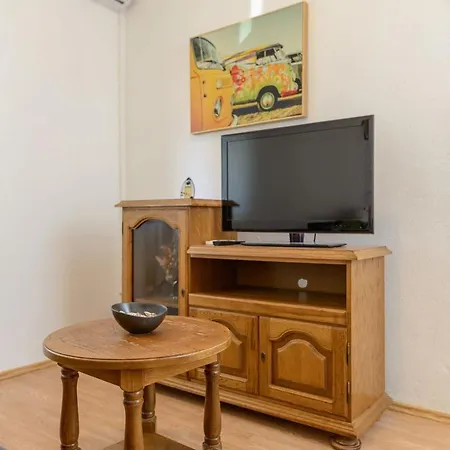 Vesna アパート トロギール